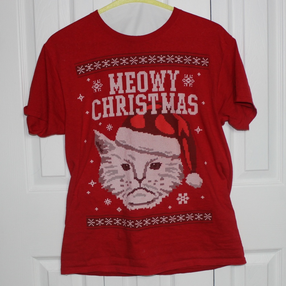 Meowy Christmas red tee shirt
